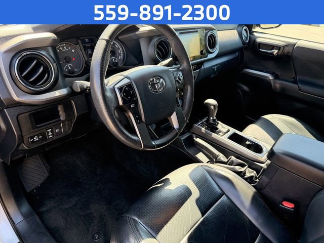 Used 2019 Toyota Tacoma TRD Off-Road AWD/4WD image 7