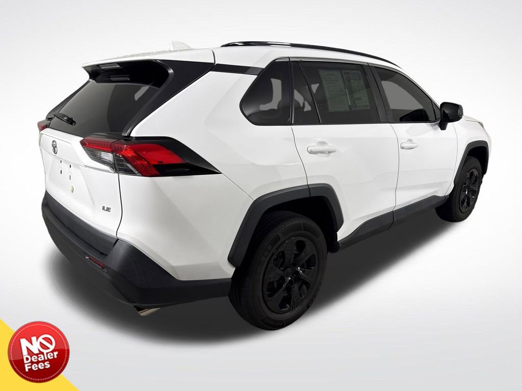 Used 2020 Toyota RAV4 LE FWD image 3