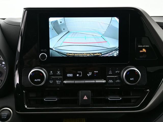 Certified 2025 Toyota Highlander LE image 16