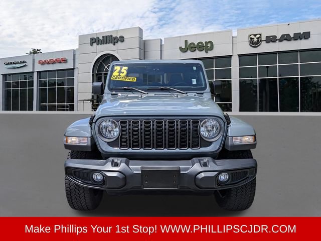 Certified 2025 Jeep Gladiator Sport AWD/4WD image 8