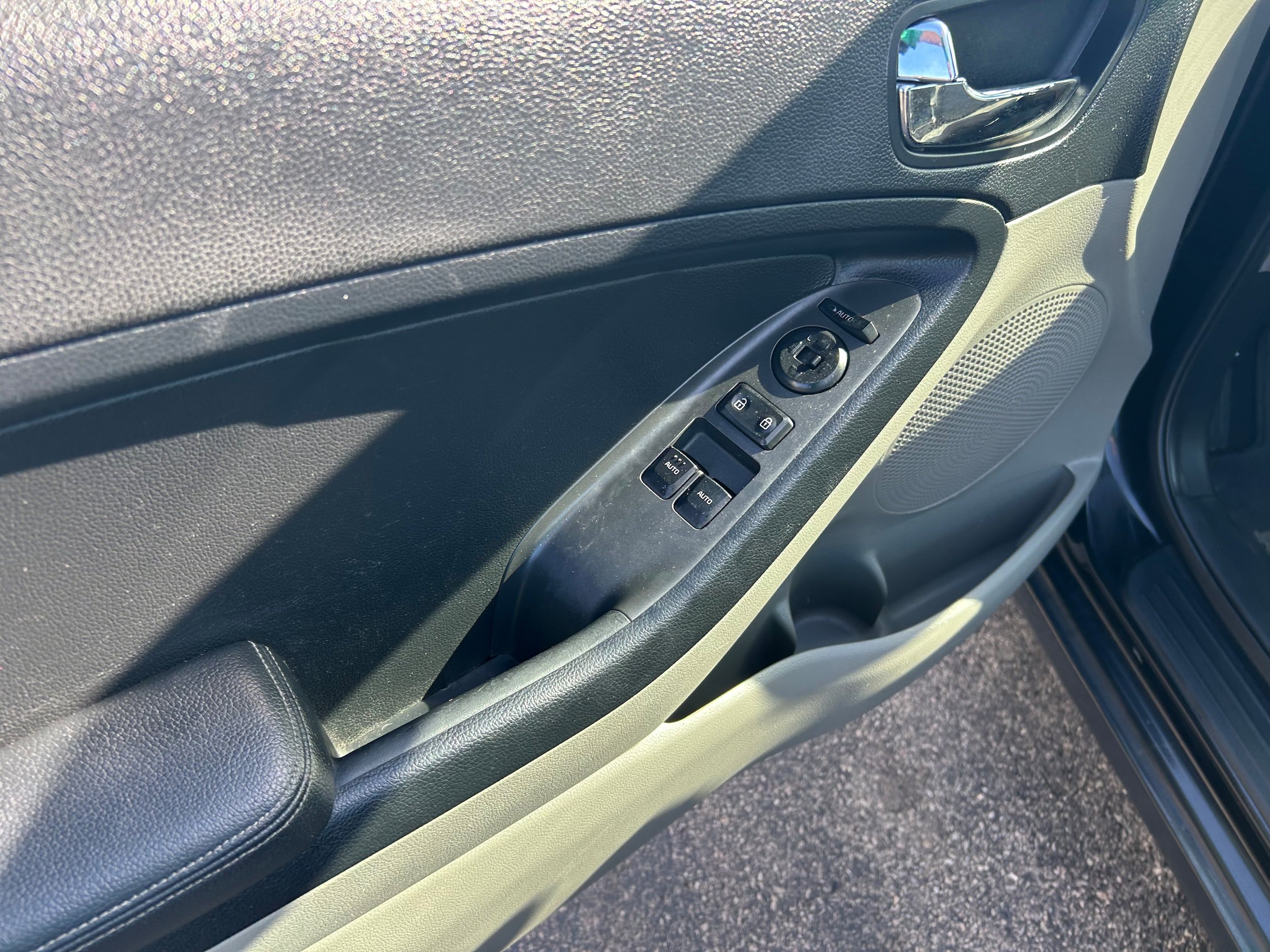 Used 2015 Kia Forte Koup EX FWD image 5