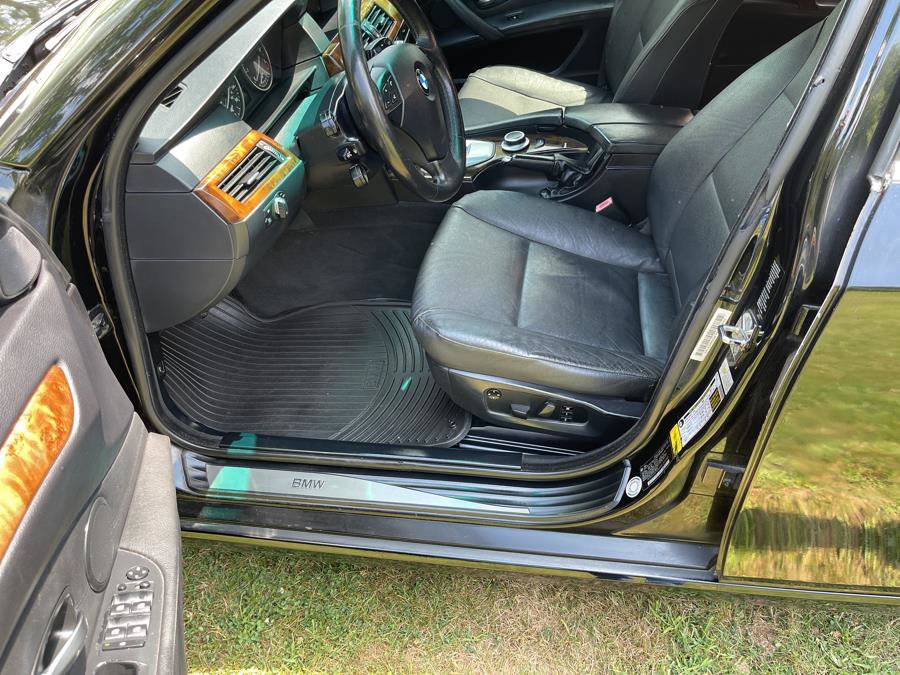 Used 2008 BMW 528xi Sedan AWD/4WD image 8