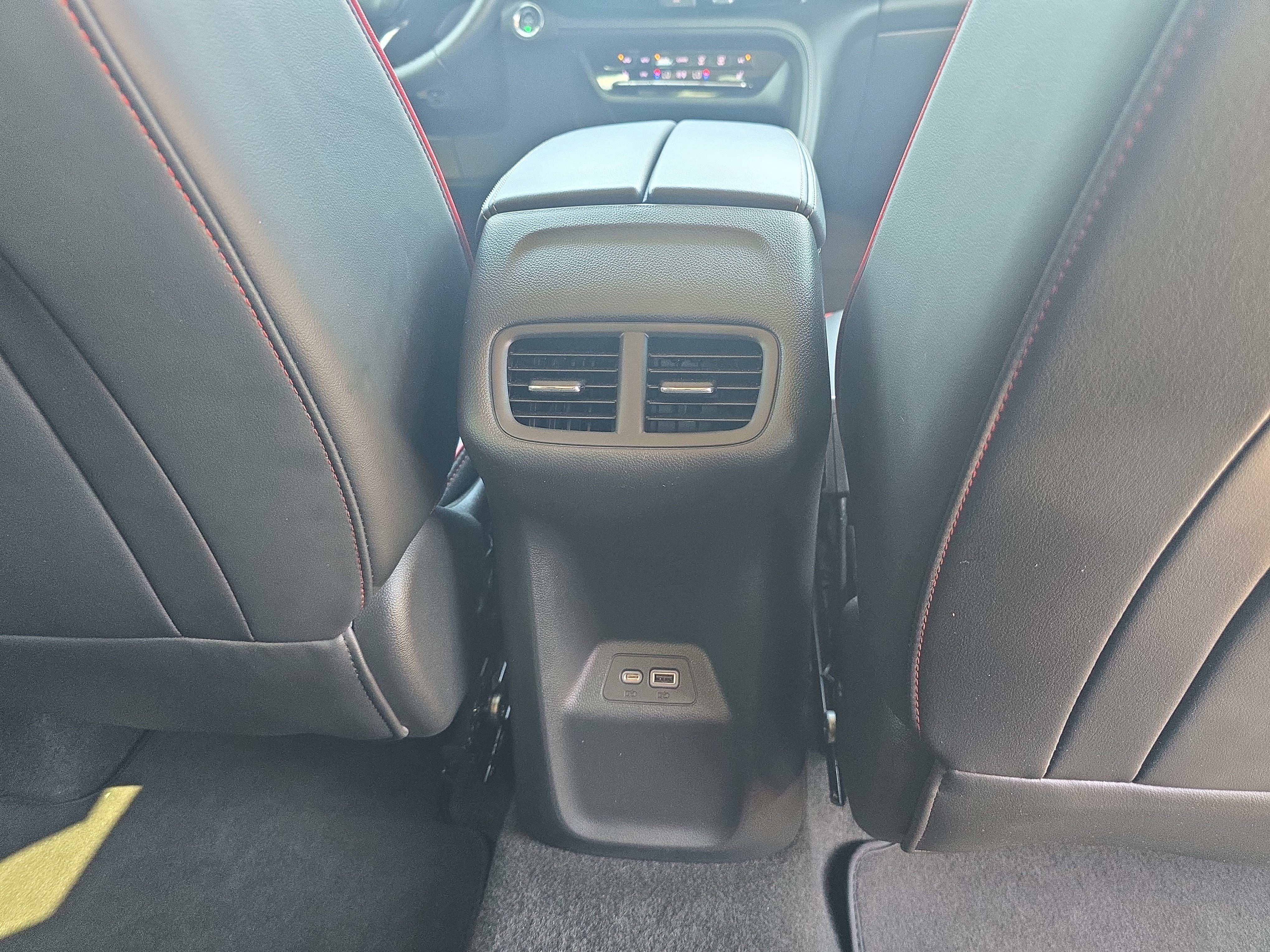 Used 2023 Buick Envision Essence w/ Sport Touring Package AWD/4WD image 12