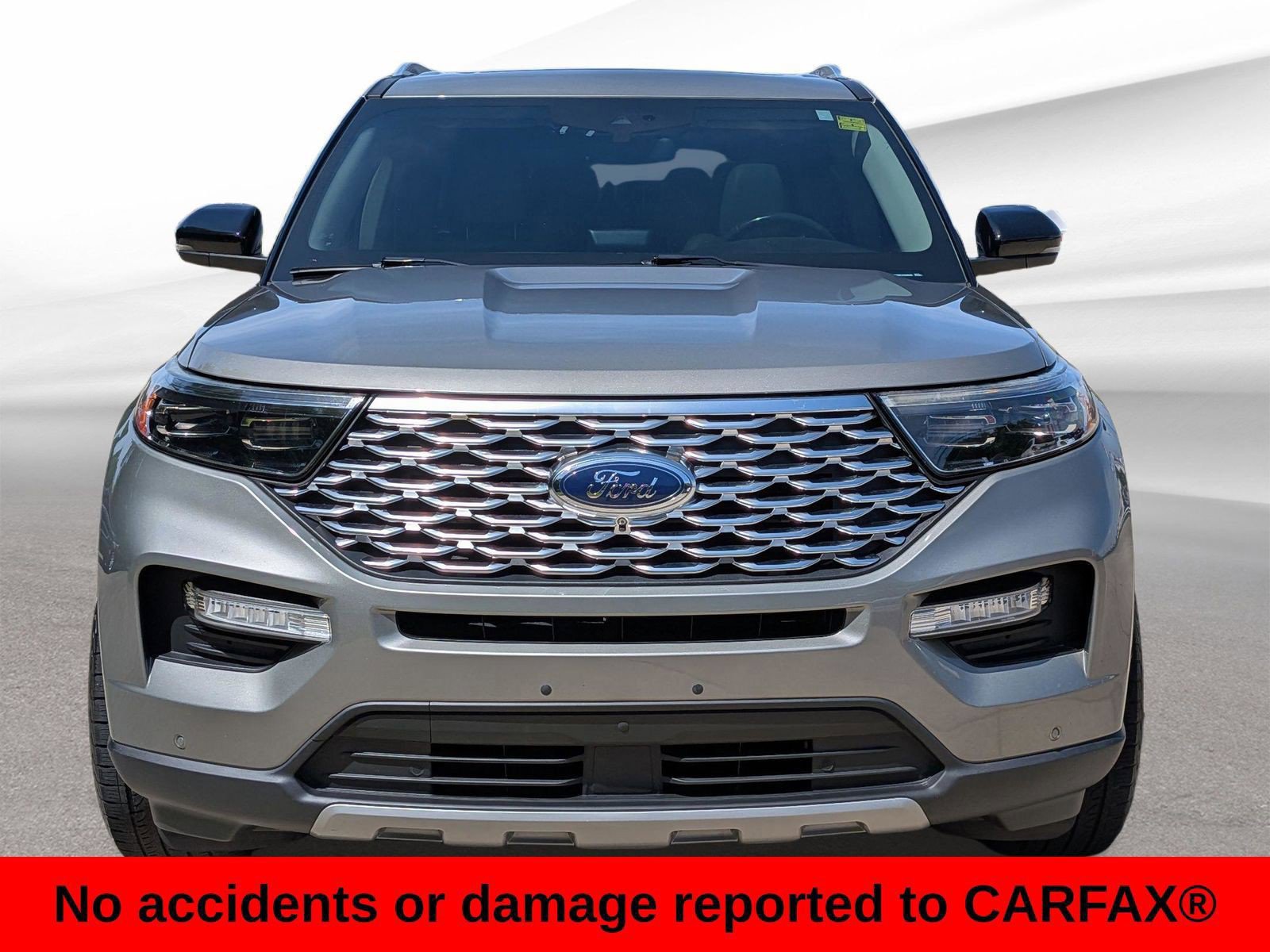 Used 2020 Ford Explorer Platinum w/ Premium Technology Package AWD/4WD image 4