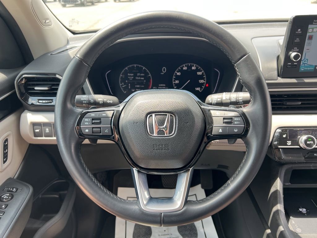 Used 2023 Honda Pilot Touring image 16