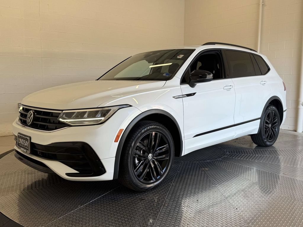 Used 2022 Volkswagen Tiguan SE R-Line