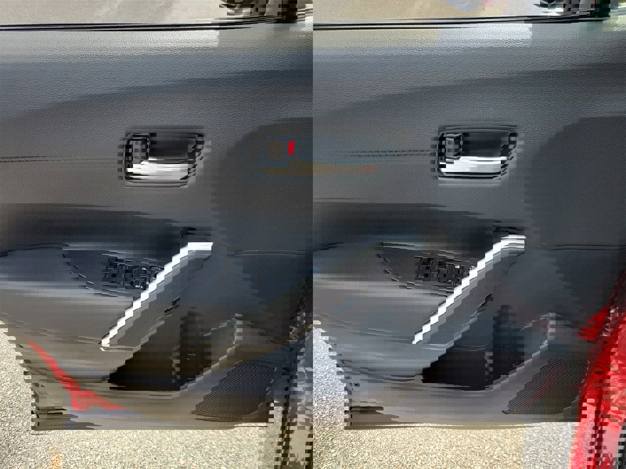 Used 2025 Toyota Corolla Cross AWD Hybrid image 14