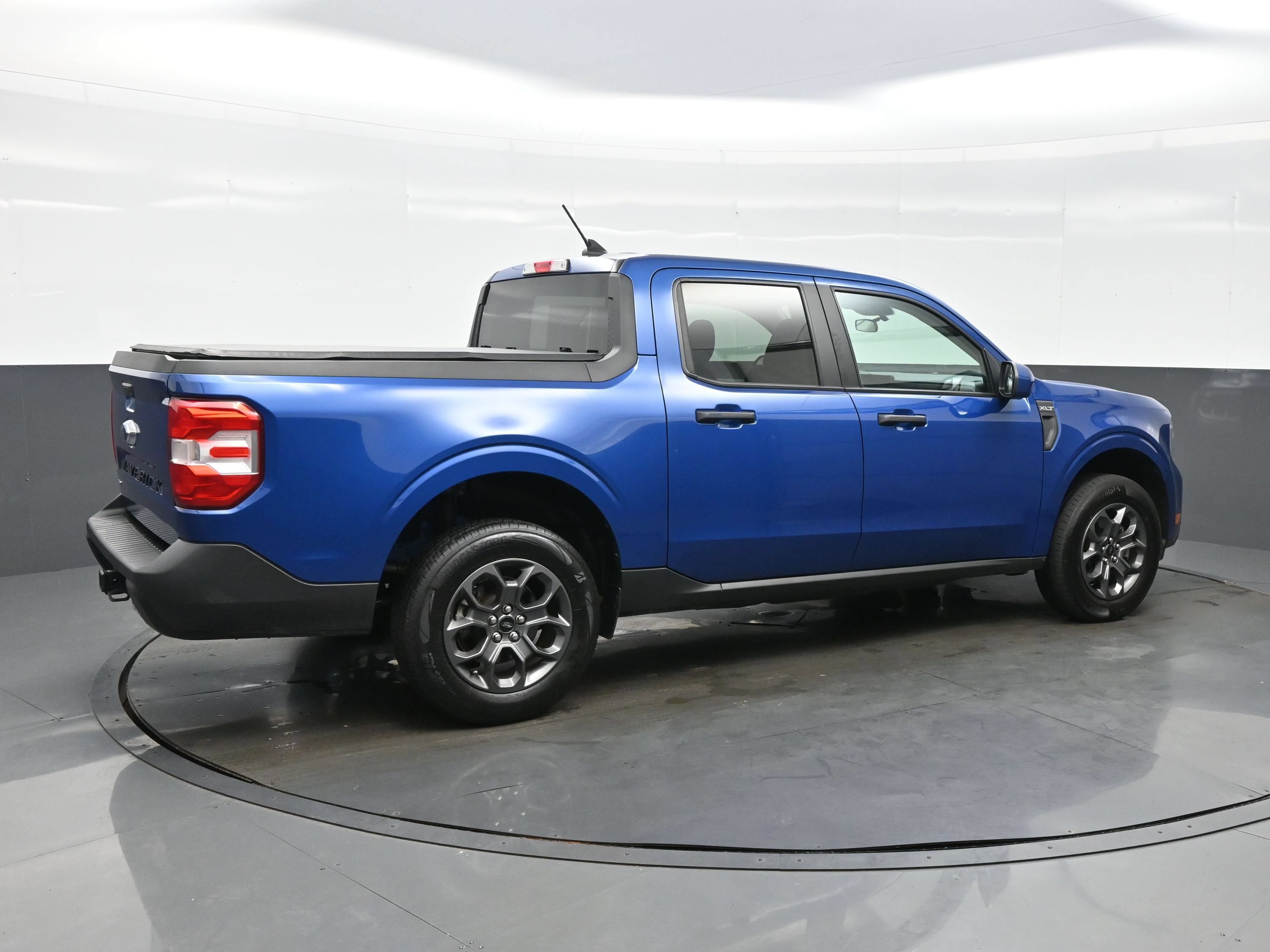 Used 2023 Ford Maverick XLT w/ XLT Luxury Package FWD image 6