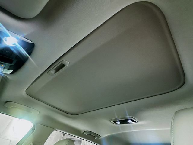 Used 2021 Kia Seltos SX w/ SX Sunroof Package image 23