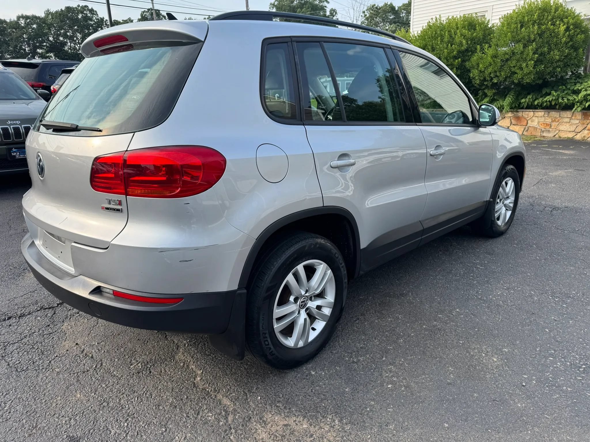 Used 2017 Volkswagen Tiguan S AWD/4WD image 7