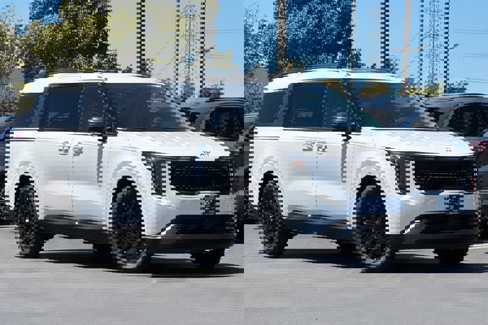 New 2025 Kia Carnival SX Prestige image 2