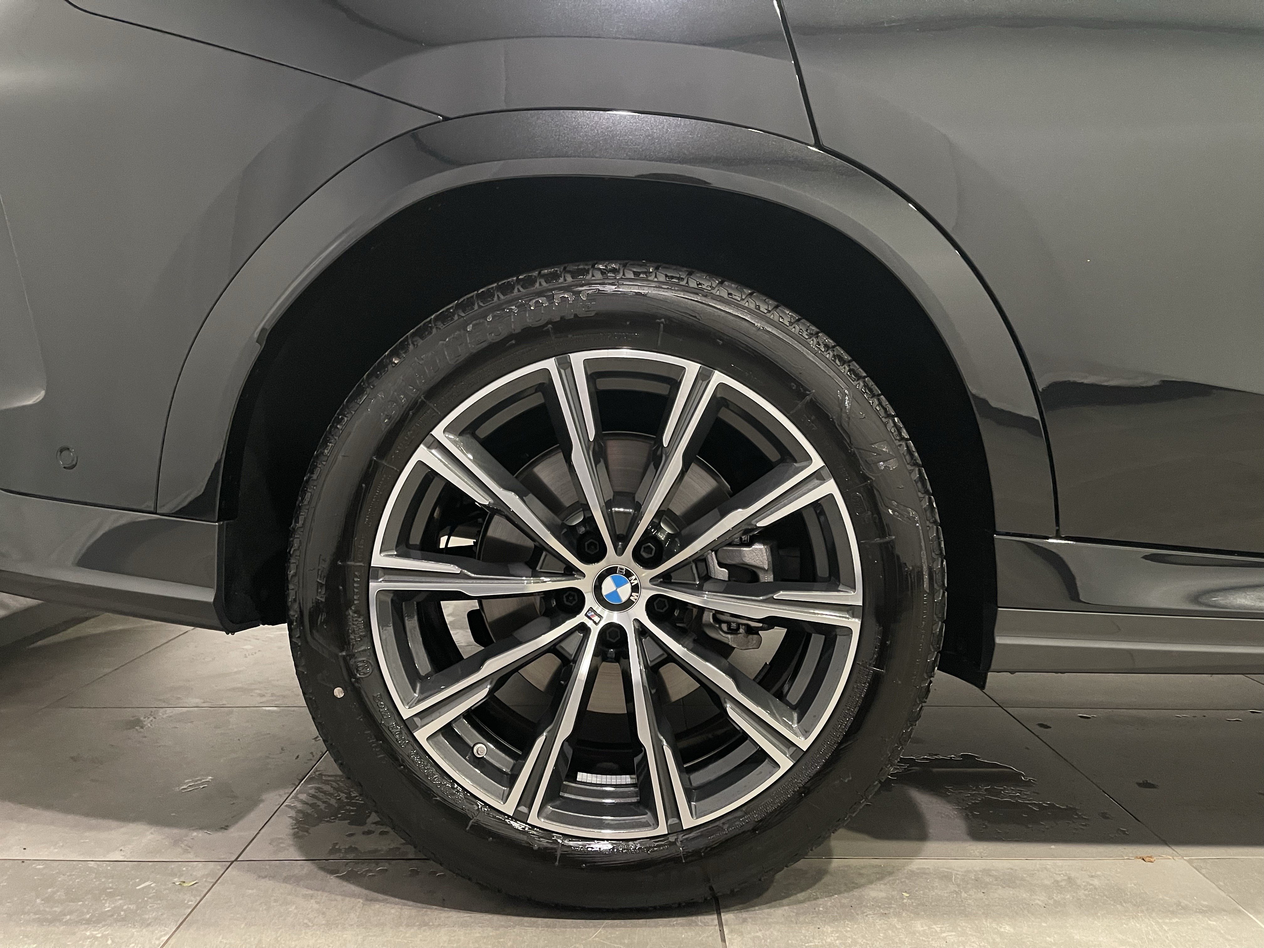 Used 2027 BMW X6 xDrive40i AWD/4WD image 9