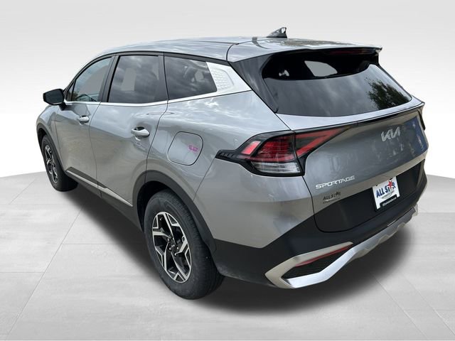 Used 2025 Kia Sportage LX image 7