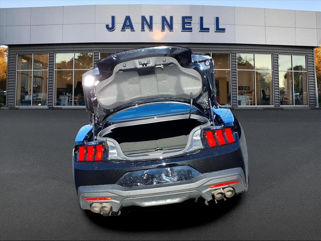 Used 2024 Ford Mustang Premium image 8