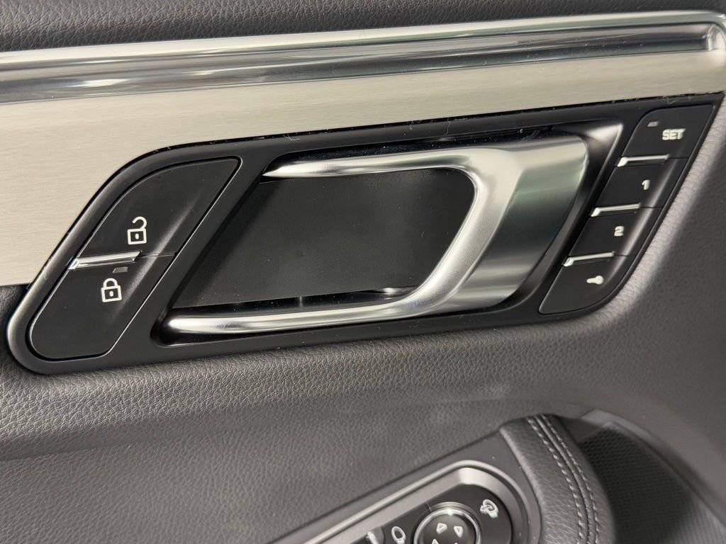 New 2026 Porsche Macan image 29