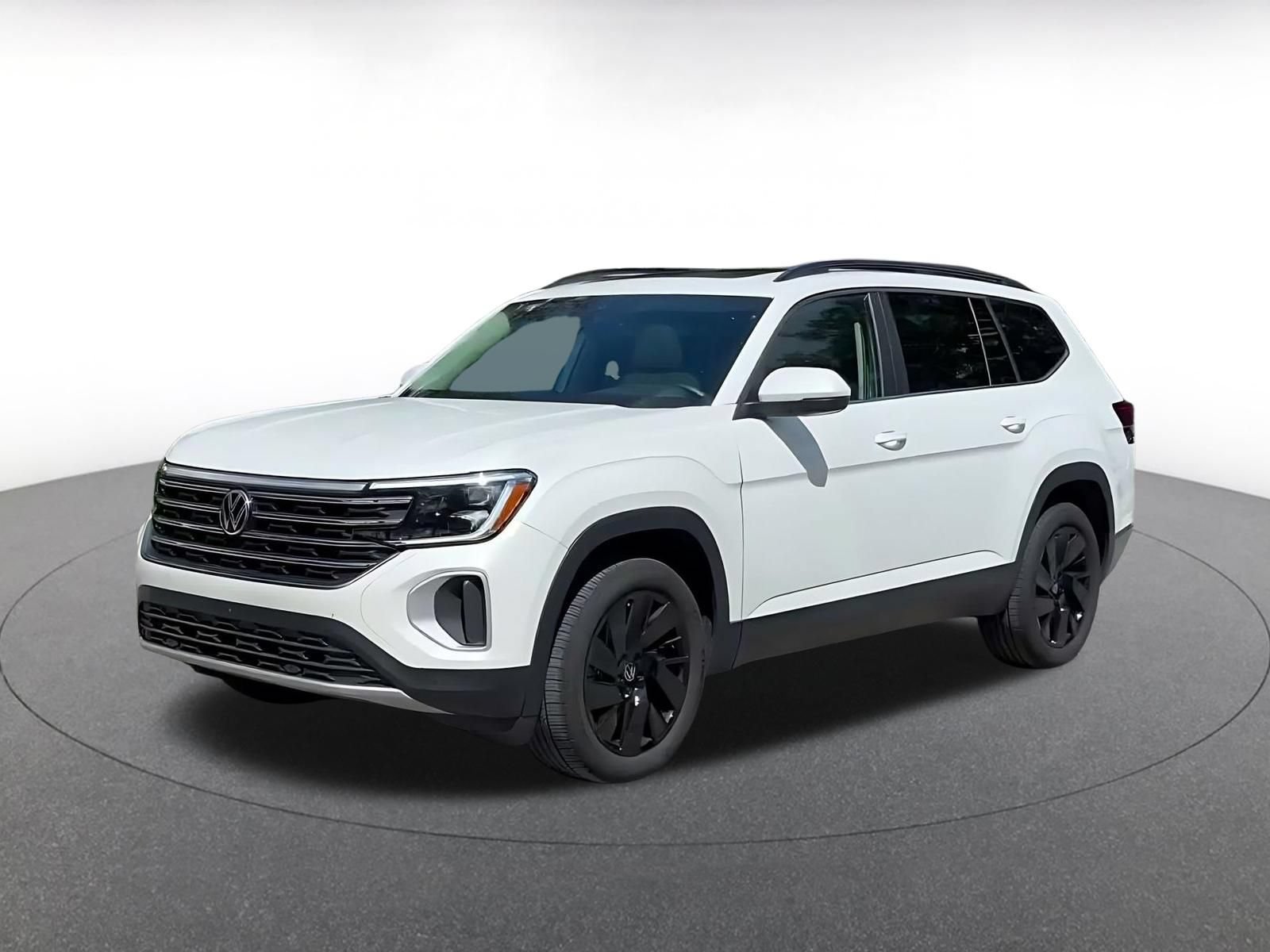 Used 2026 Volkswagen Atlas SE FWD image 3