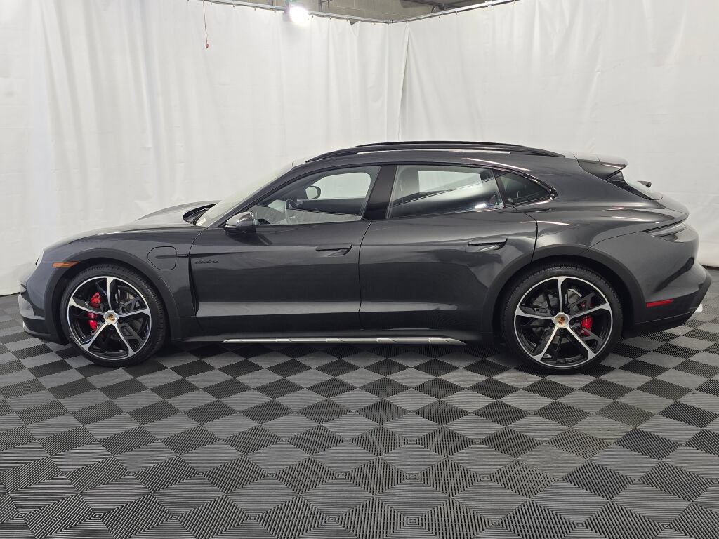 Certified 2025 Porsche Taycan 4S AWD/4WD image 2