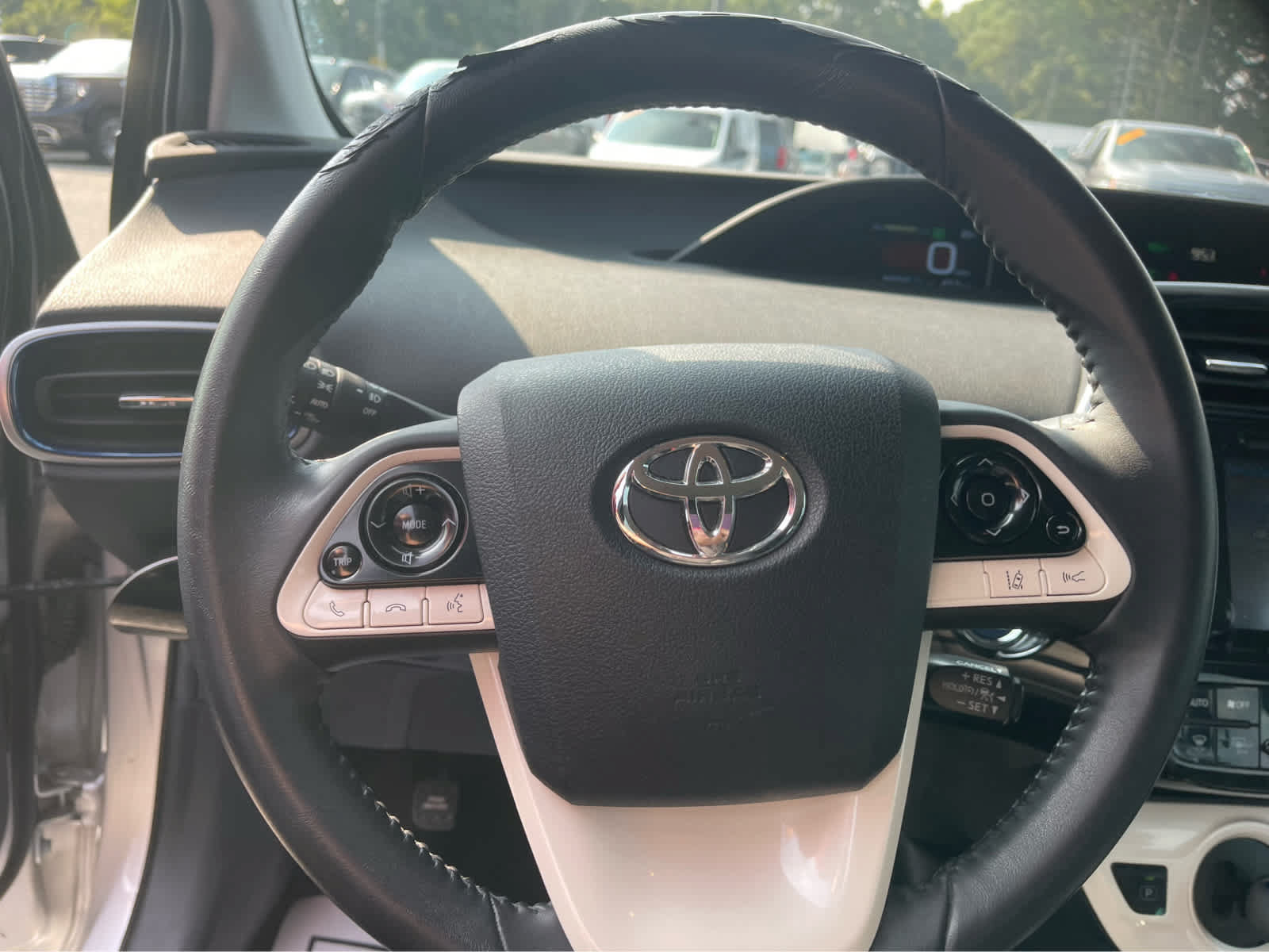 Used 2017 Toyota Prius Four Touring w/ Appearance Package FWD image 15