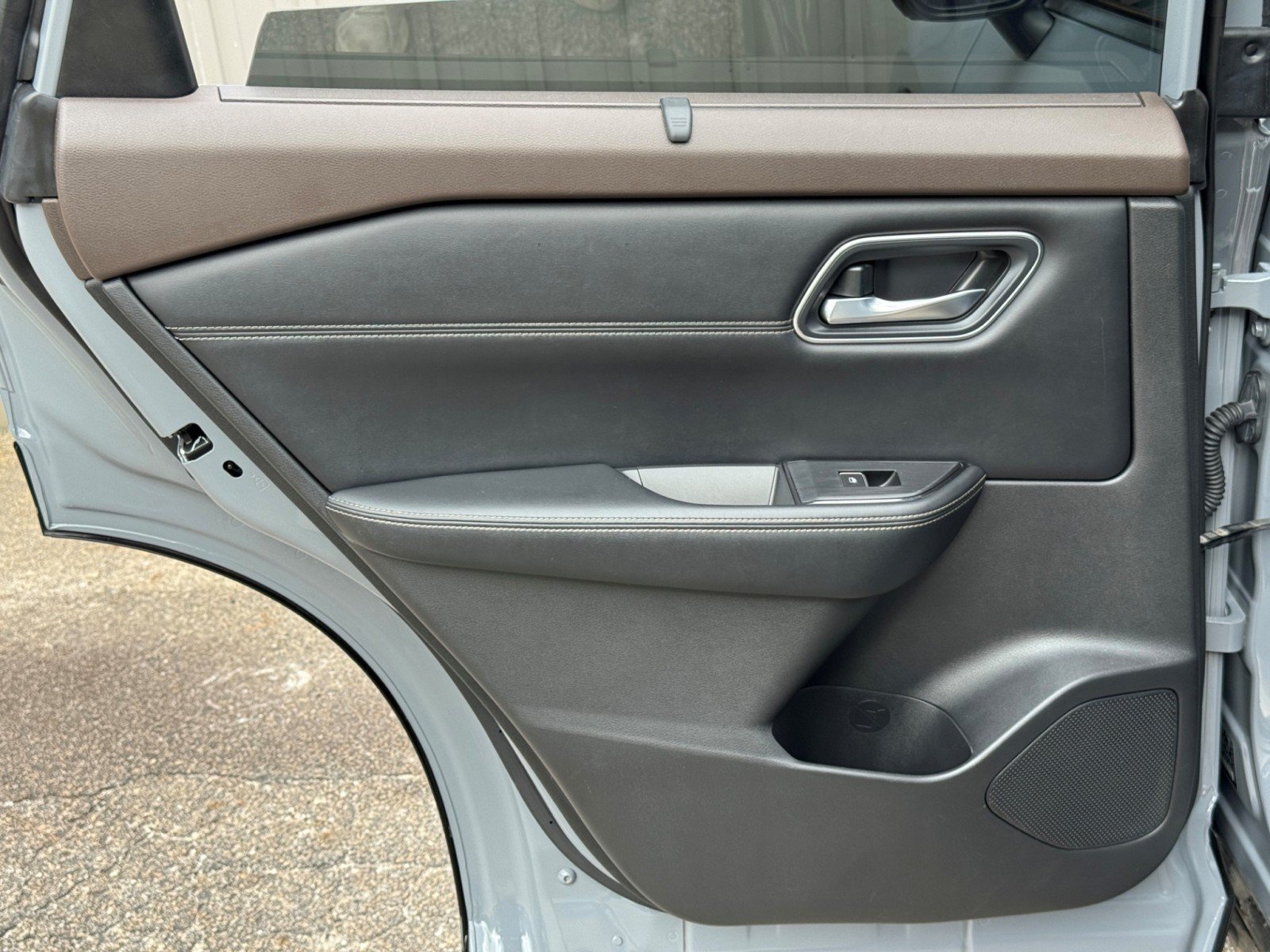 Used 2021 Nissan Rogue Platinum FWD image 37