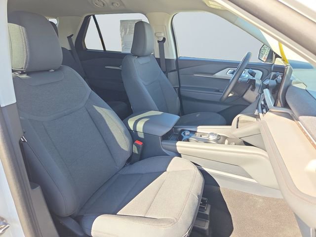 Used 2025 Ford Explorer Active image 15