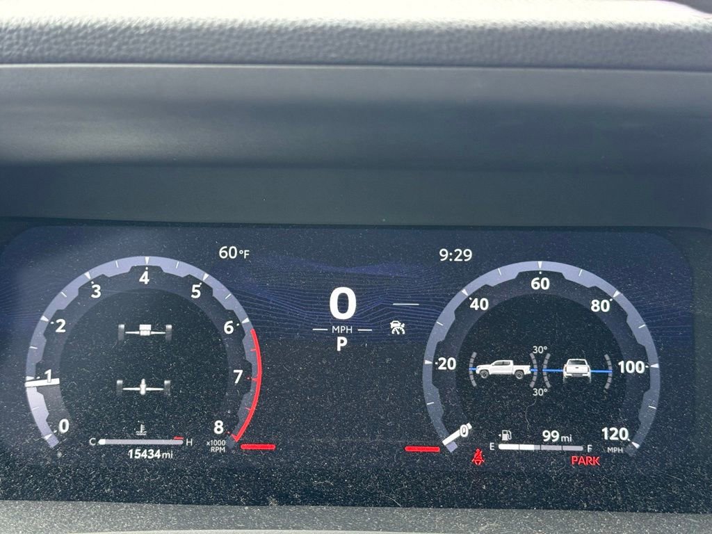 Used 2024 Toyota Tacoma TRD Sport w/ TRD Sport Premium Package AWD/4WD image 10