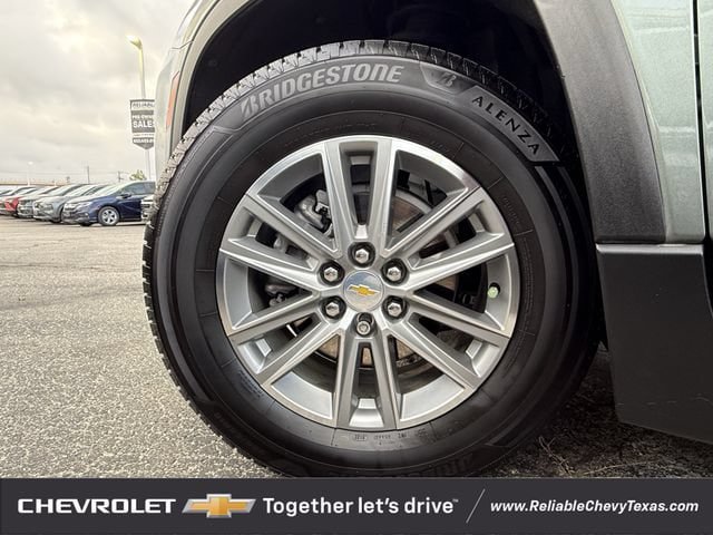 Used 2022 Chevrolet Traverse LT FWD image 10