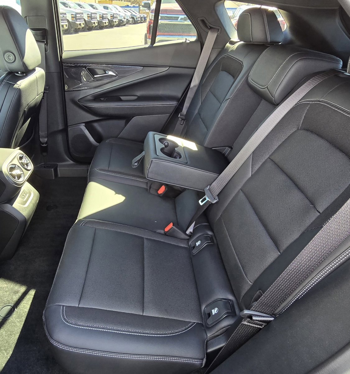 Used 2025 Chevrolet Blazer EV LT w/ Super Cruise Package AWD/4WD image 28