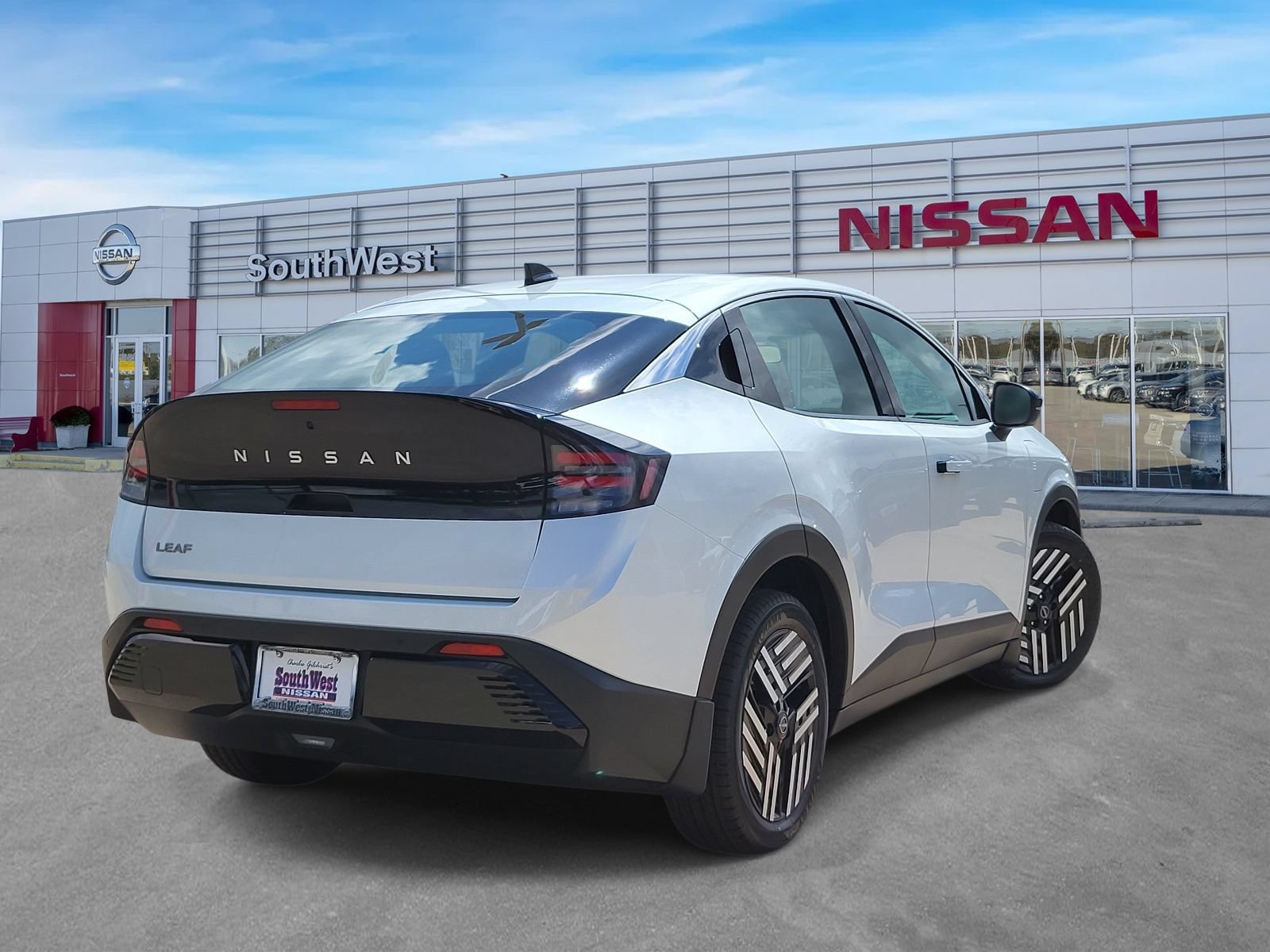 New 2026 Nissan Leaf SV+ w/ Floor Mat Package (SV+) FWD image 5
