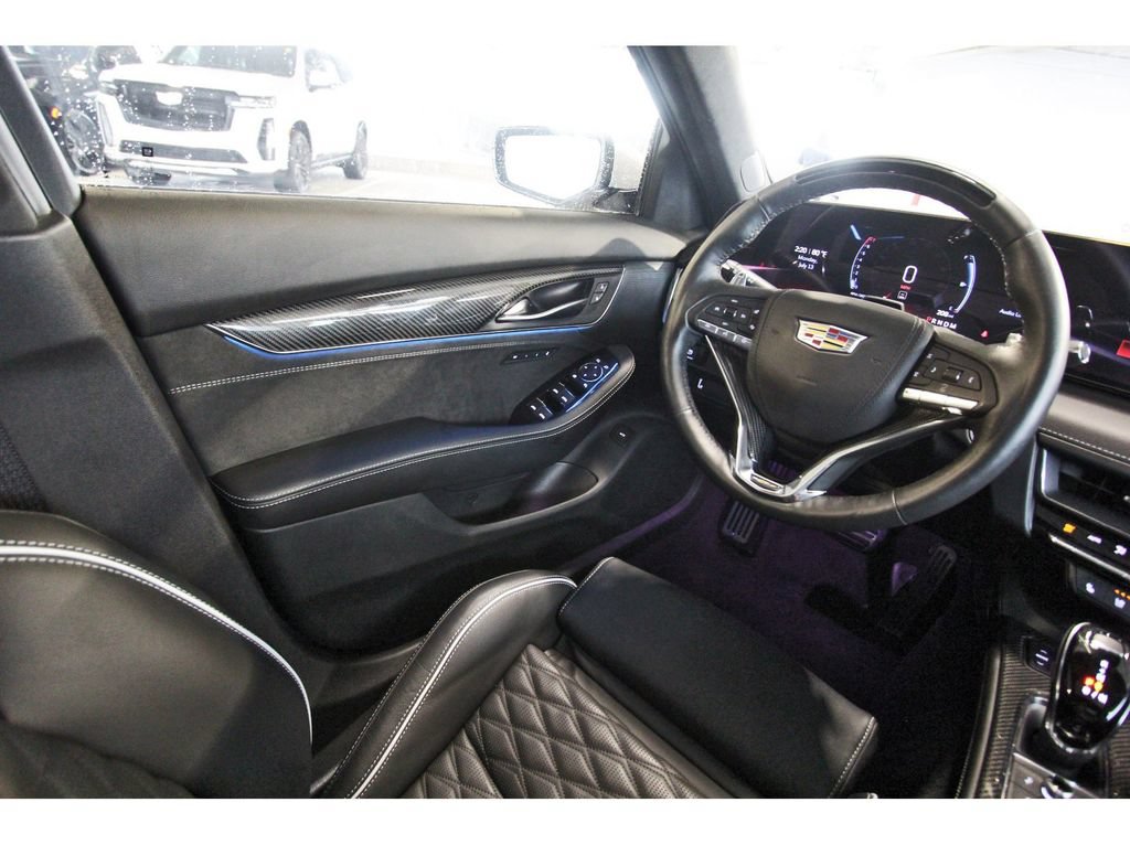 Used 2026 Cadillac CT5 V w/ Technology Package RWD image 8