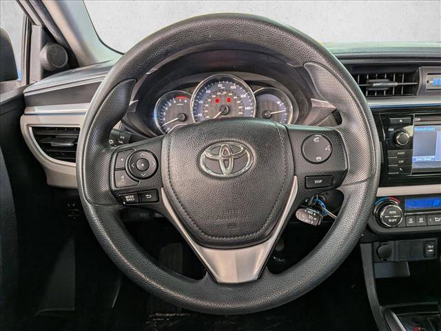 Used 2015 Toyota Corolla LE FWD image 13