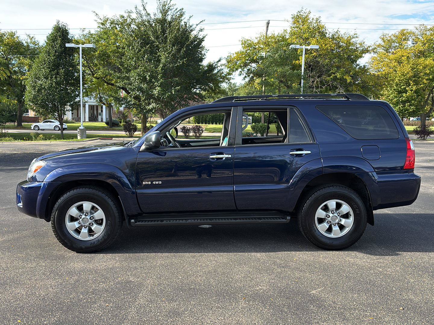 Used 2007 Toyota 4Runner SR5 AWD/4WD image 14