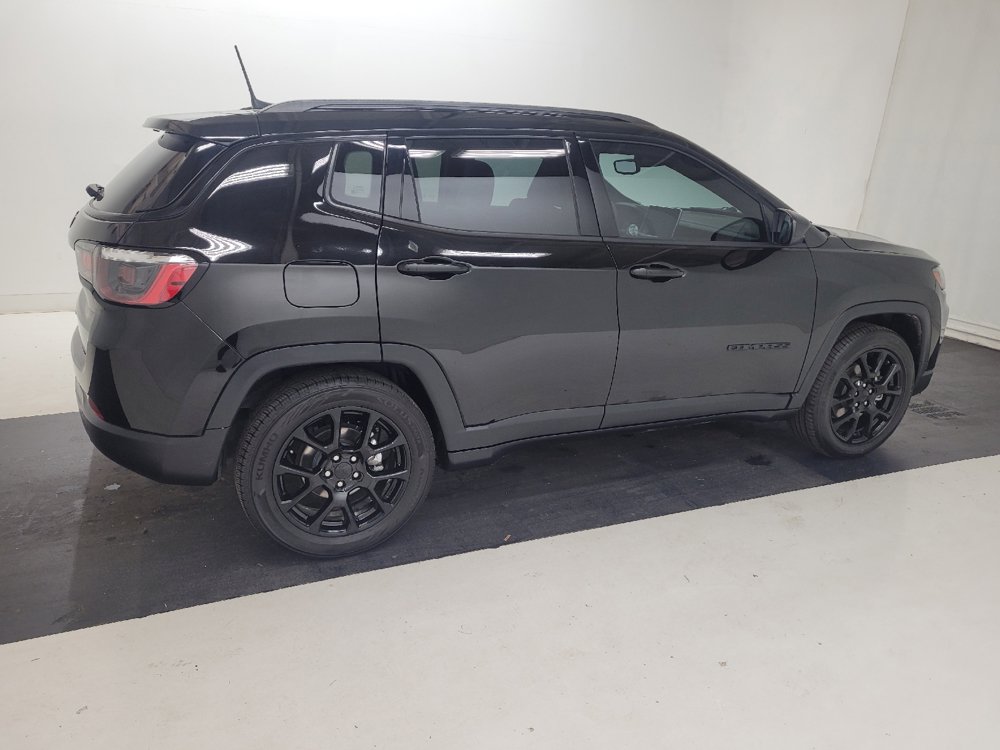 Used 2022 Jeep Compass Latitude FWD image 10