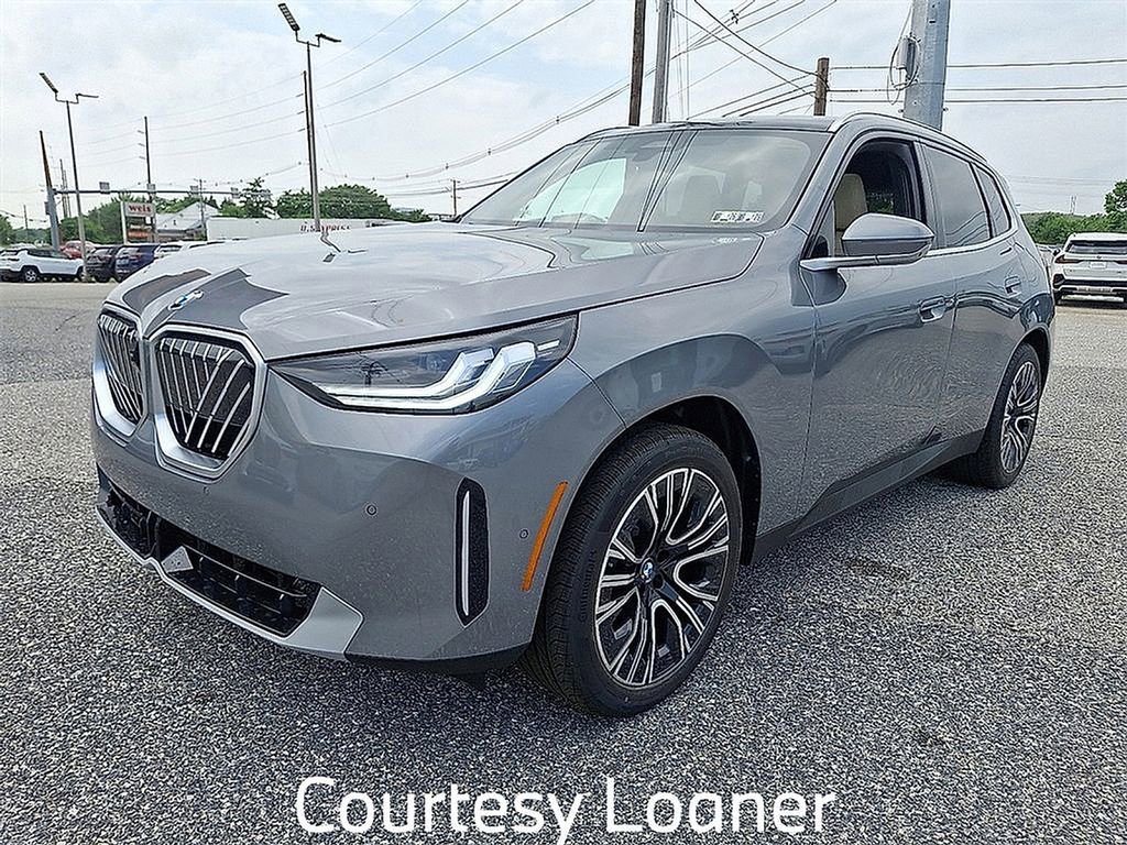 Used 2025 BMW X3 xDrive30i w/ Premium Package image 1