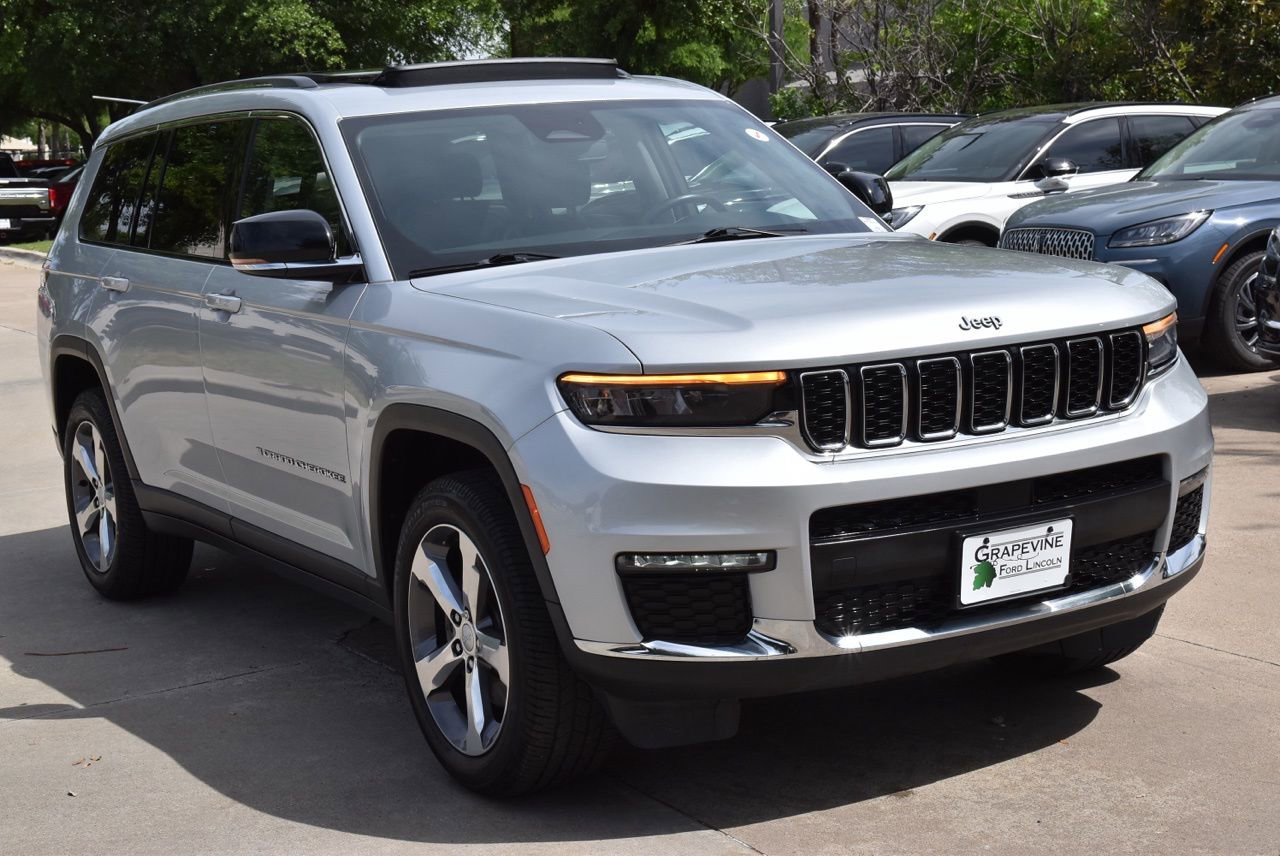 Used 2021 Jeep Grand Cherokee L Limited AWD/4WD image 4