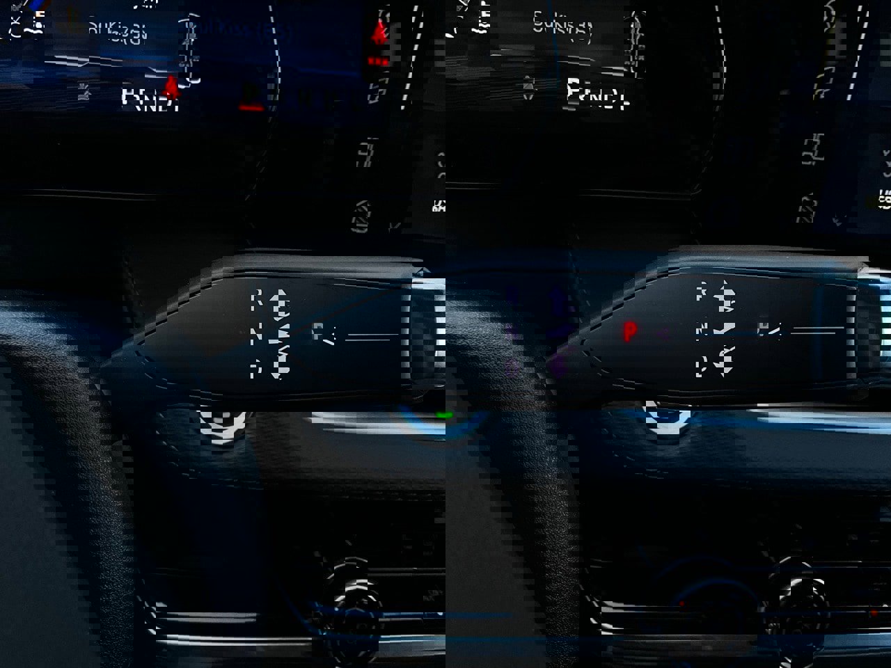 Used 2025 Chevrolet Equinox LT image 35