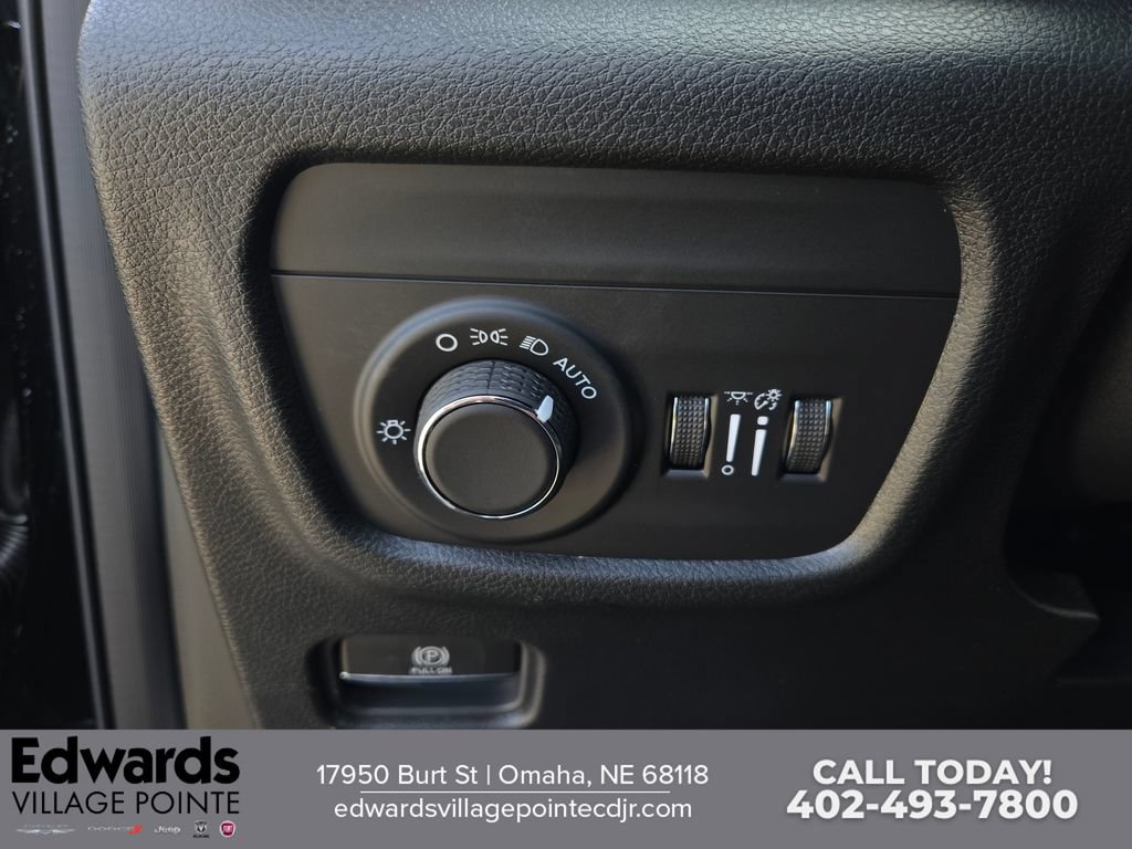 New 2026 Jeep Grand Cherokee L Laredo AWD/4WD image 12