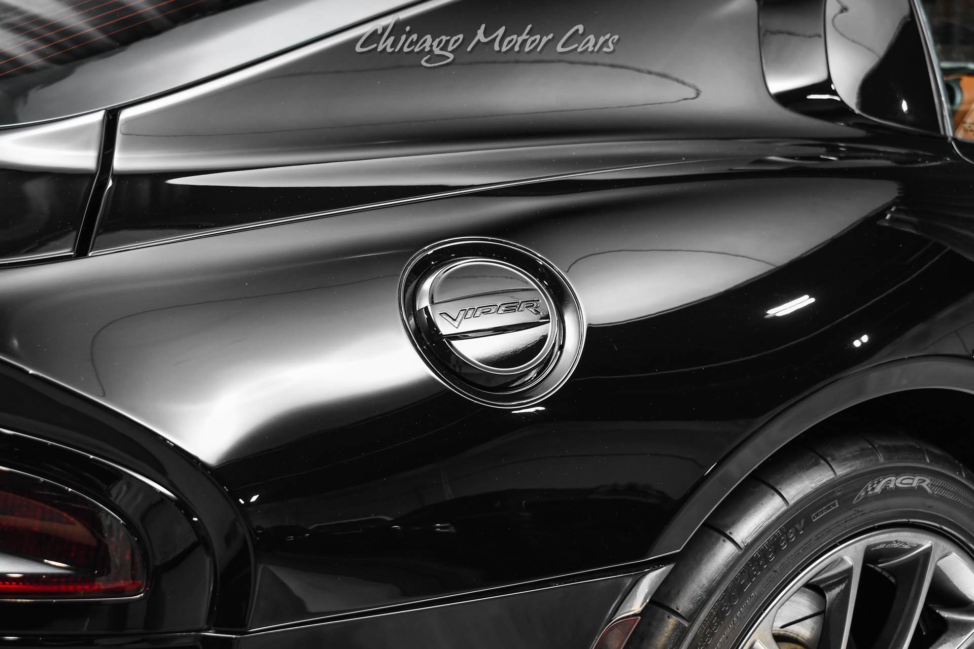 Used 2014 SRT Viper GTS w/ GTS Laguna Interior Package RWD image 37