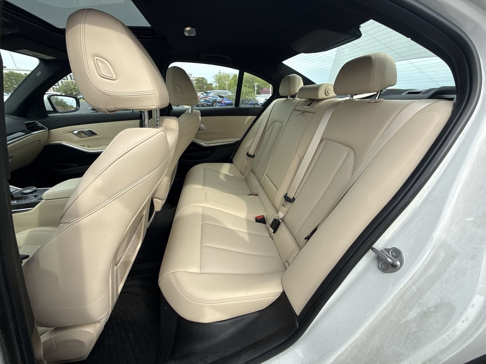 Used 2022 BMW 330i xDrive Sedan w/ Driving Assistance Package AWD/4WD image 25