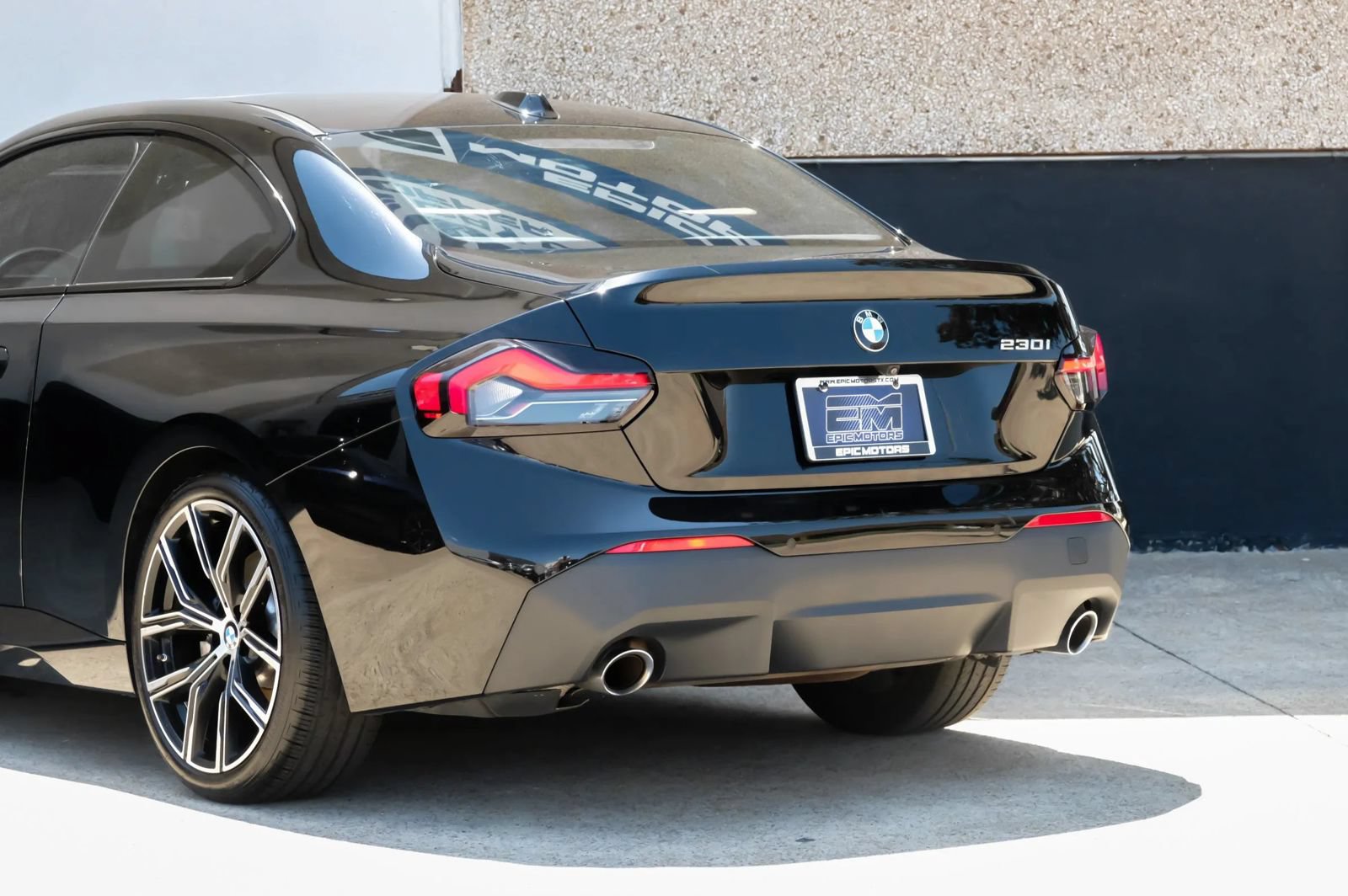 Used 2024 BMW 230i Coupe w/ Convenience Package RWD image 14