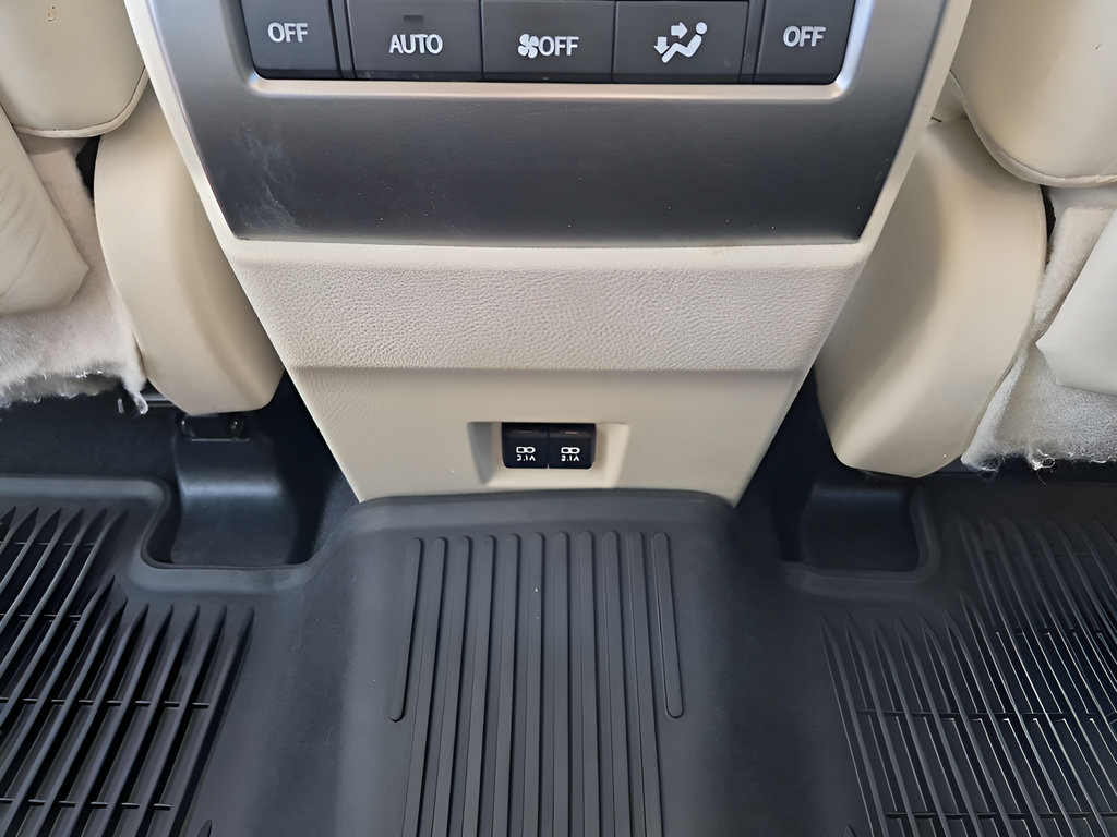 Used 2023 Lexus GX 460 Luxury w/ Sport Design Package AWD/4WD image 28
