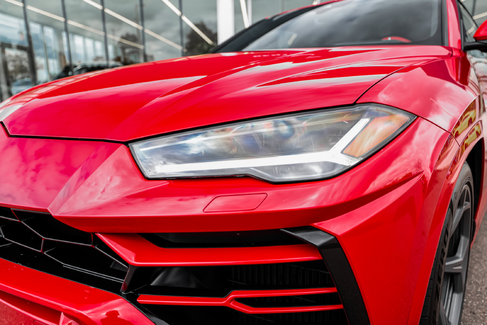 Used 2022 Lamborghini Urus AWD/4WD image 21