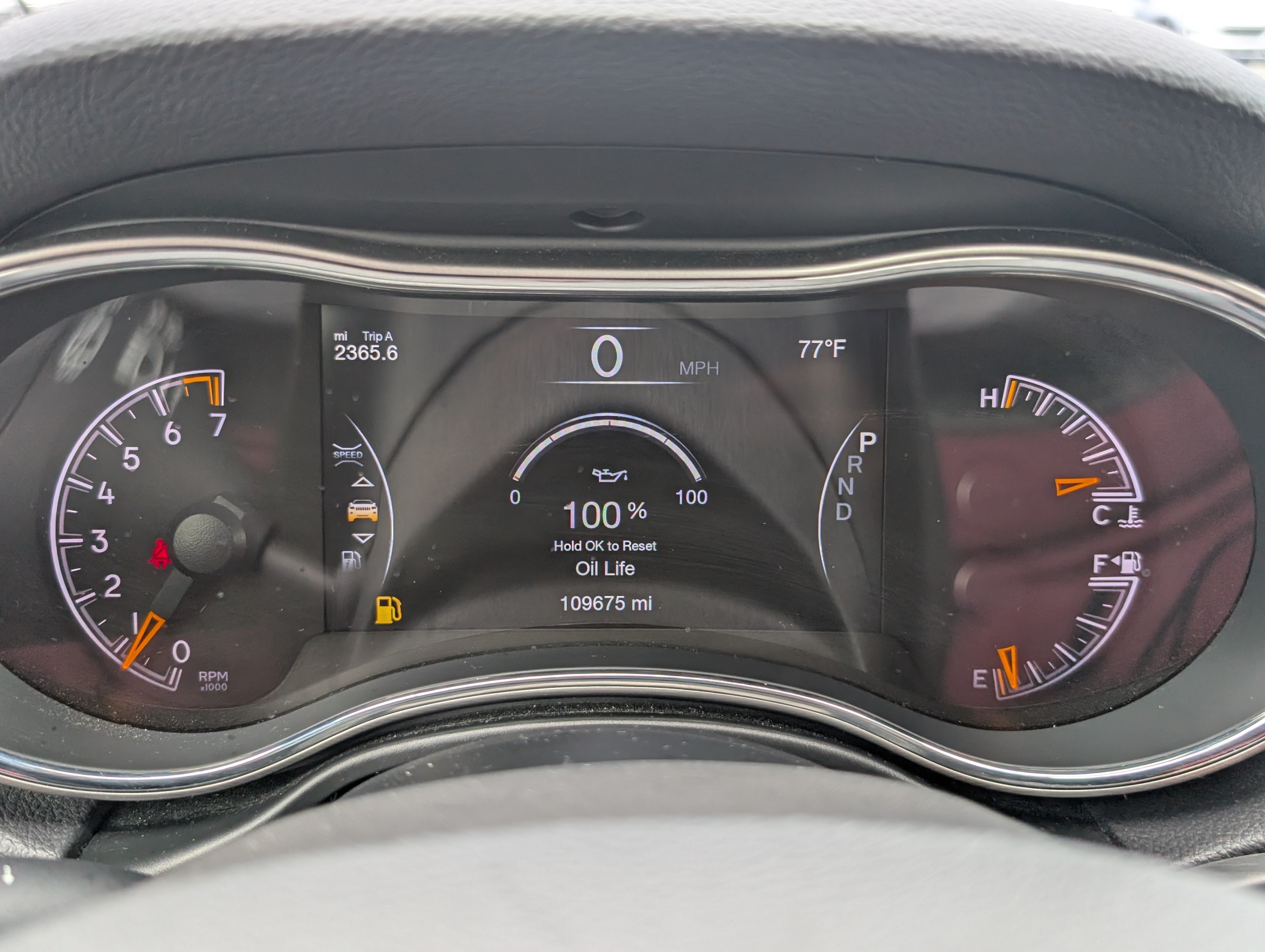 Used 2021 Jeep Grand Cherokee Laredo AWD/4WD image 21