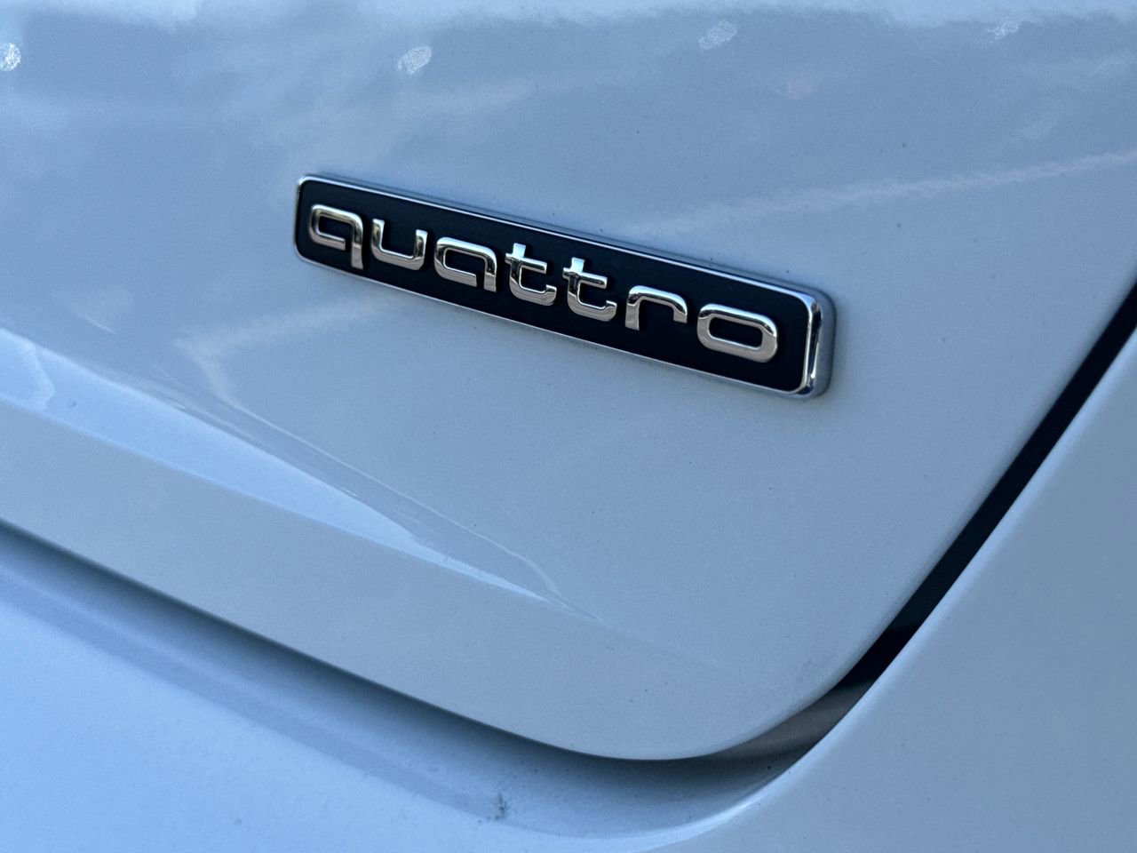 Used 2019 Audi A4 2.0T Premium w/ Convenience Package image 10