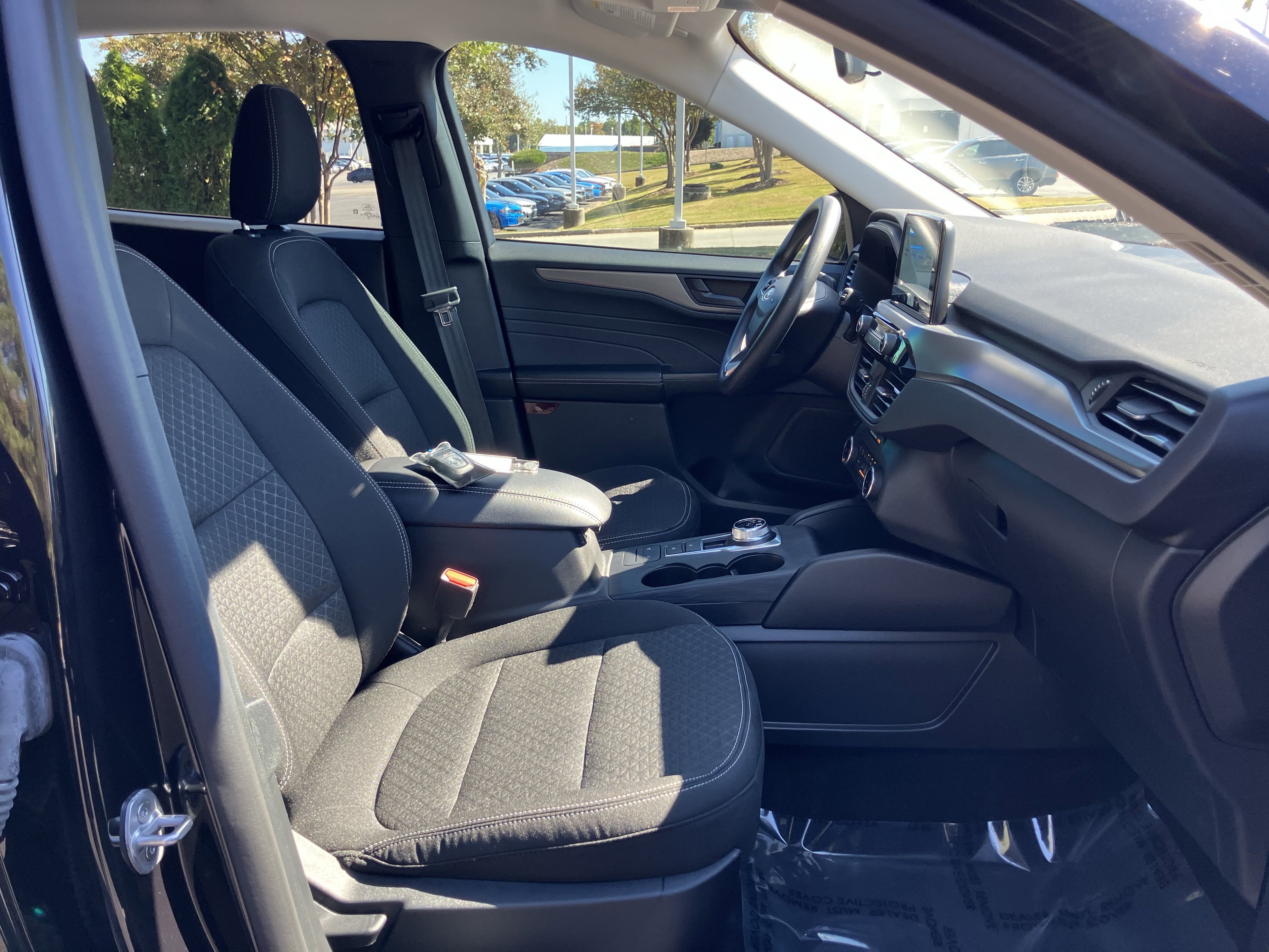 Used 2025 Ford Escape Active image 34