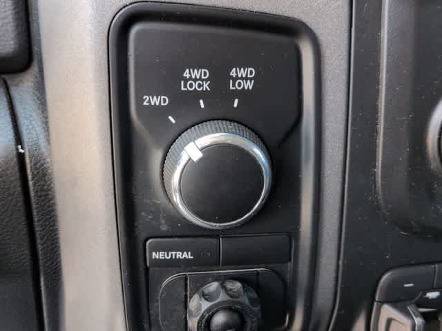 Used 2014 RAM 1500 Express AWD/4WD image 36
