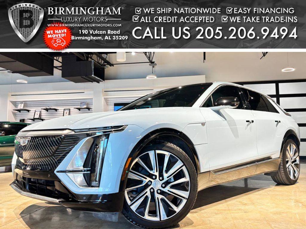 Used 2024 Cadillac Lyriq Luxury w/ LPO, Floor Liner Package image 1