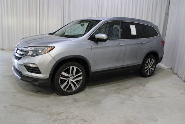 Used 2017 Honda Pilot Touring image 32