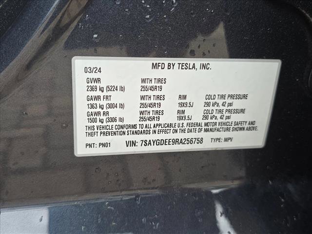 Used 2024 Tesla Model Y Long Range image 26