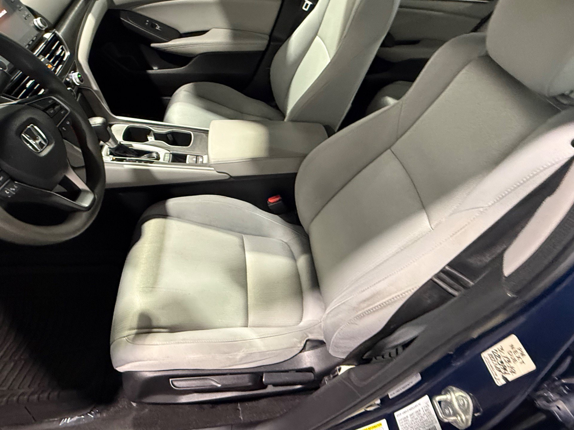 Used 2018 Honda Accord LX image 19