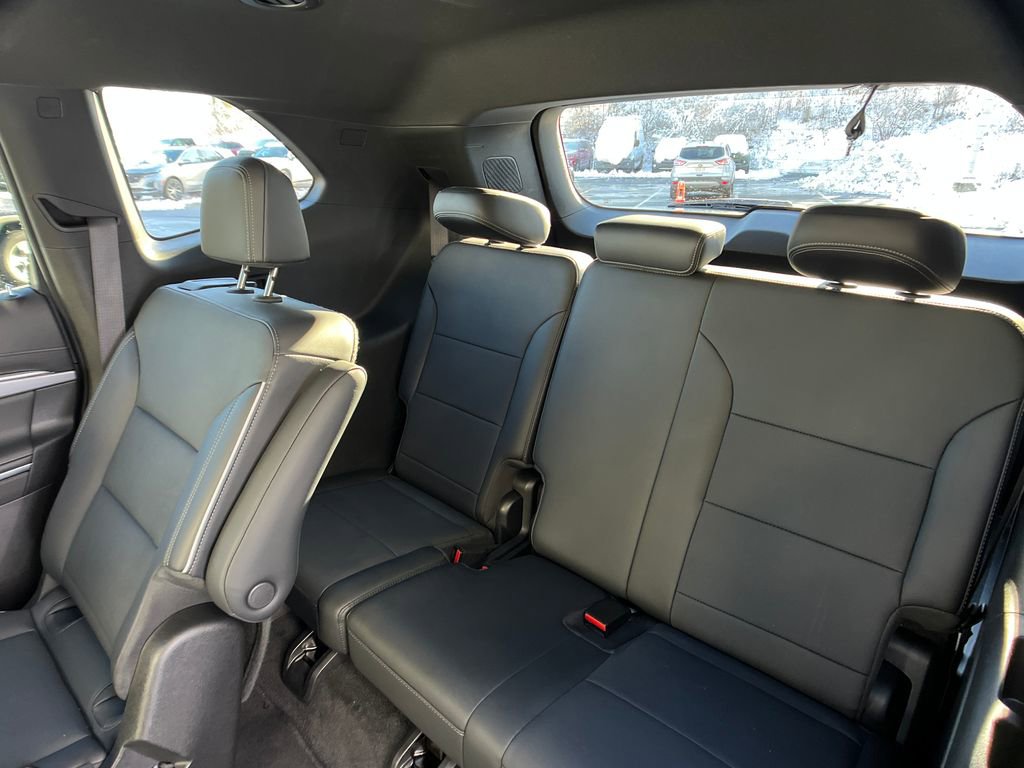 Used 2025 Buick Enclave Preferred image 22